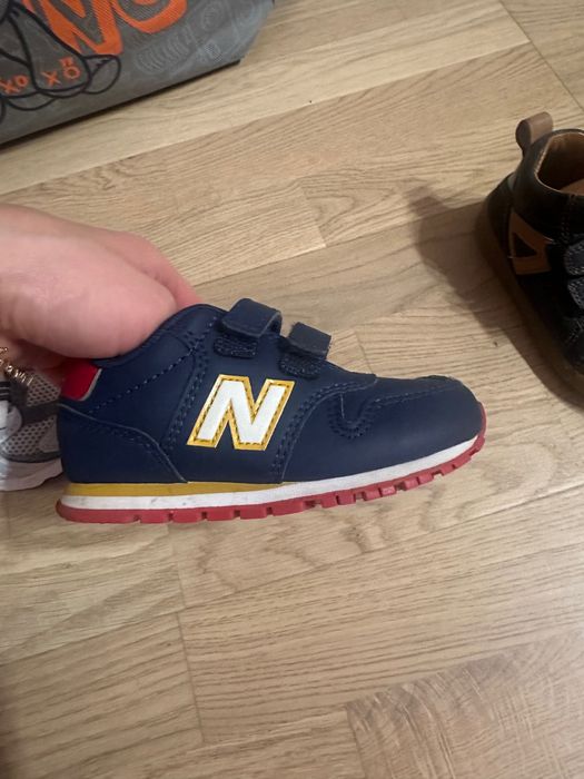 Обувки и дрехи Adidas/New balance