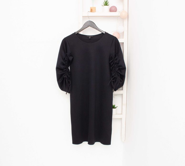 COS дамска черна рокля неопрен XS-S