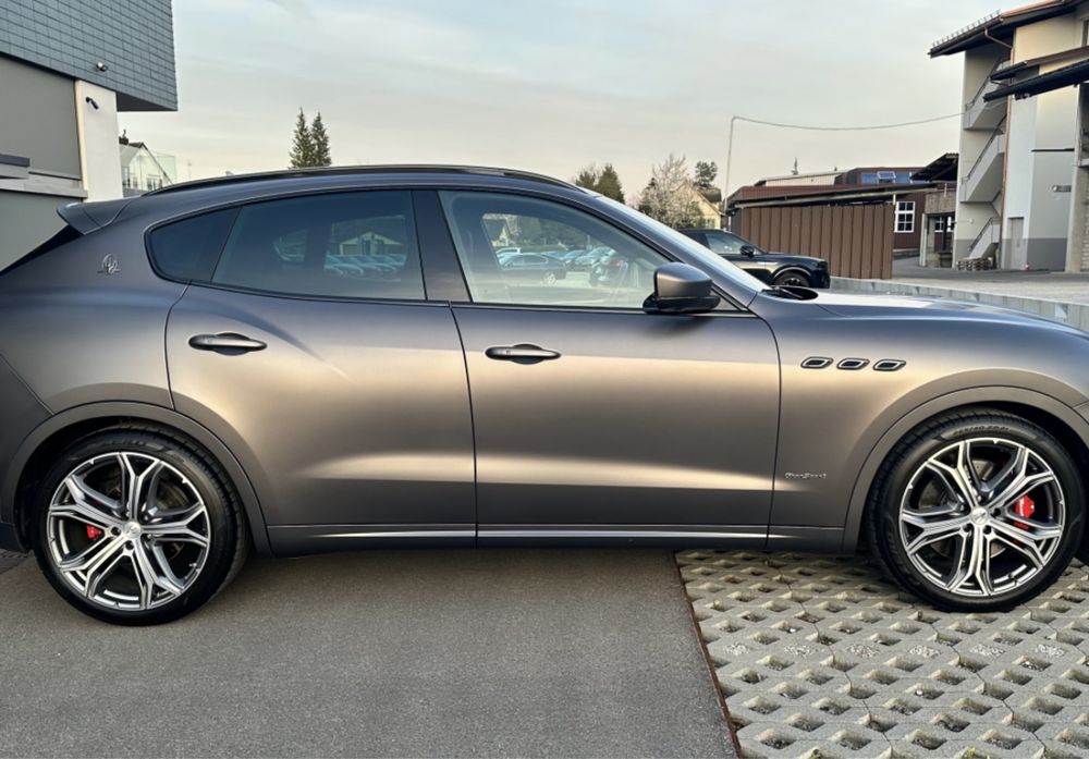 Vand maserati Levante Gran sport !Prim proprietar !