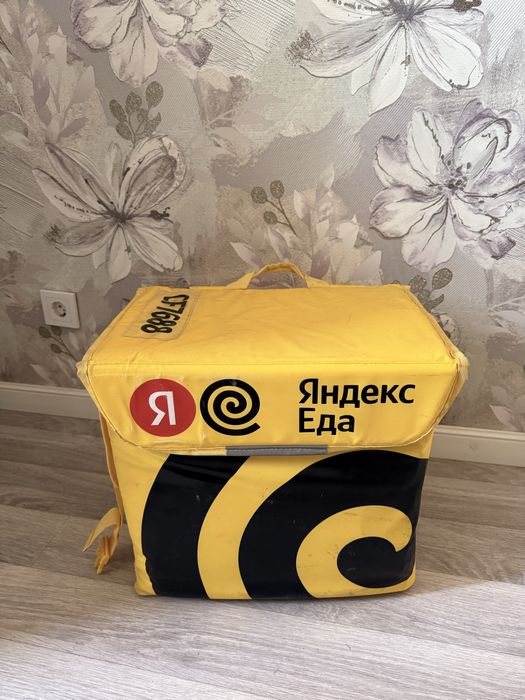 Продам яндекс сумка почти новая
