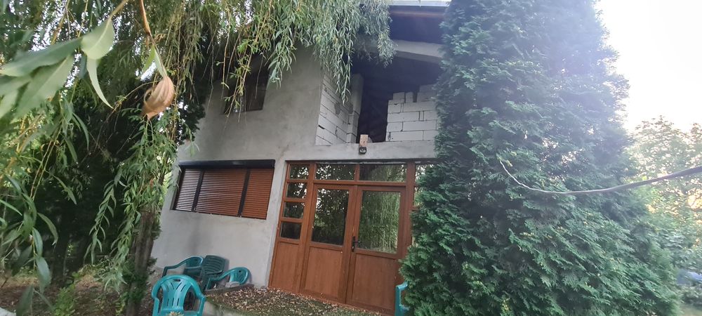 Teren intravilan 1.243 mp + construcție la roșu–oportunitate excelenta