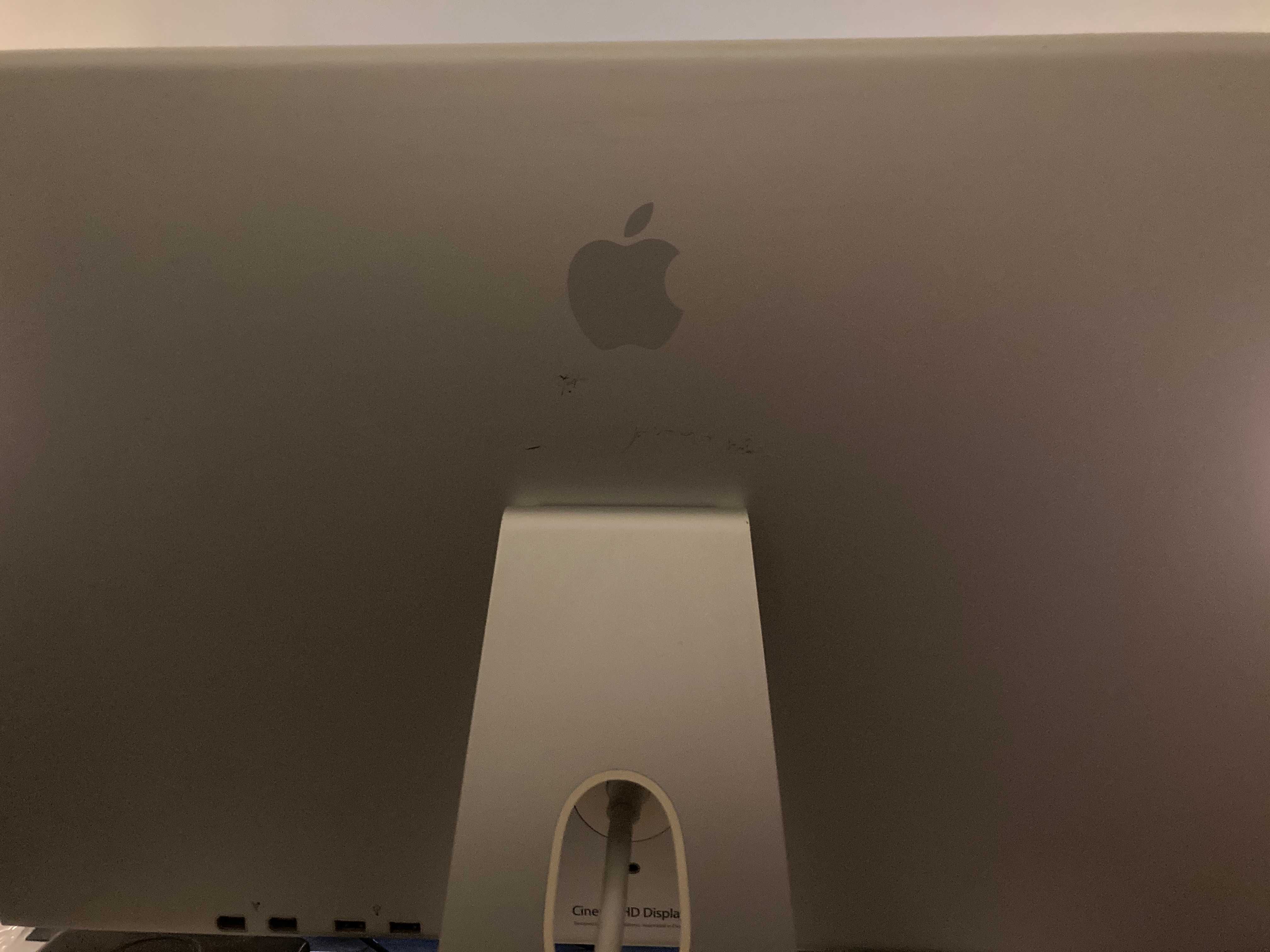 Apple Cinema HD 23" / 1920 X 1200 IPS Display / Монитор