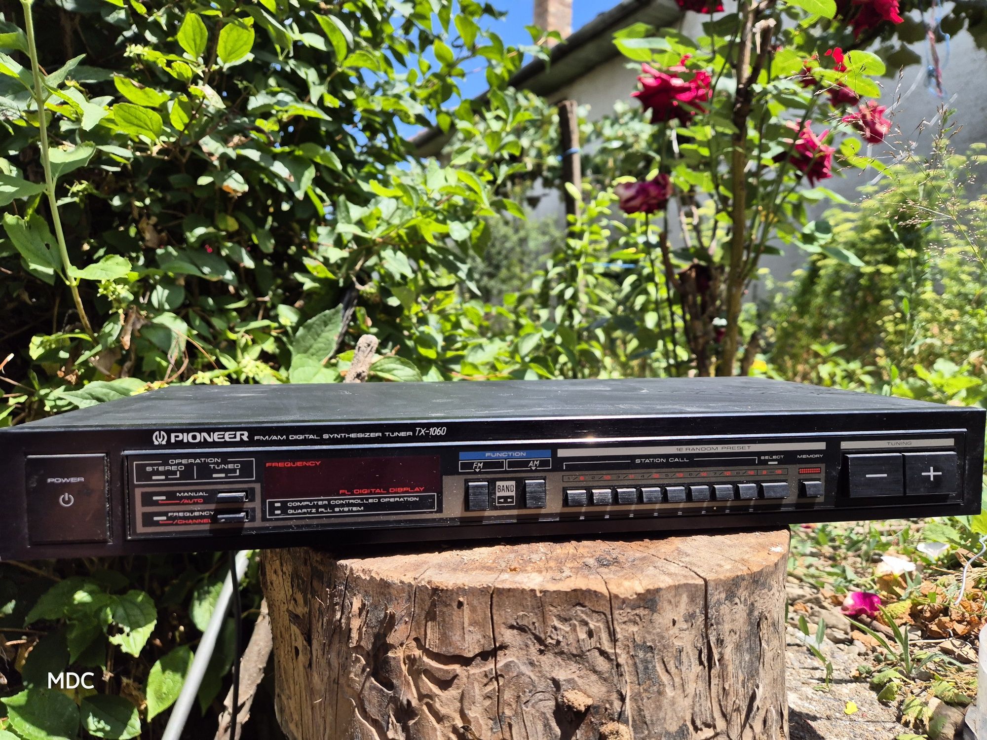 Vând tuner digital stereo Pioneer tx 1060
