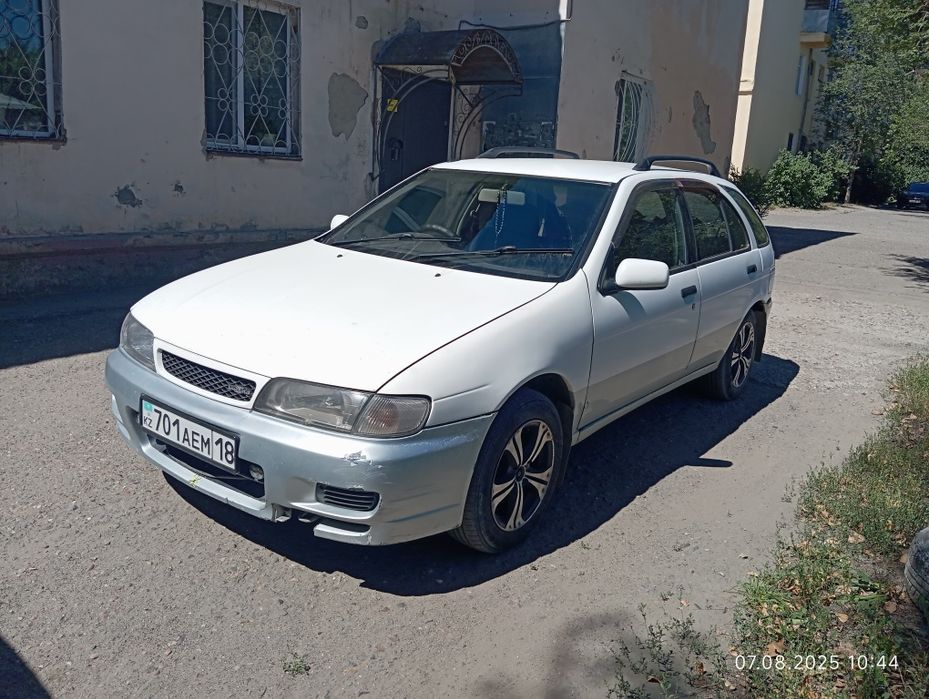 Продам Ниссан Лучино