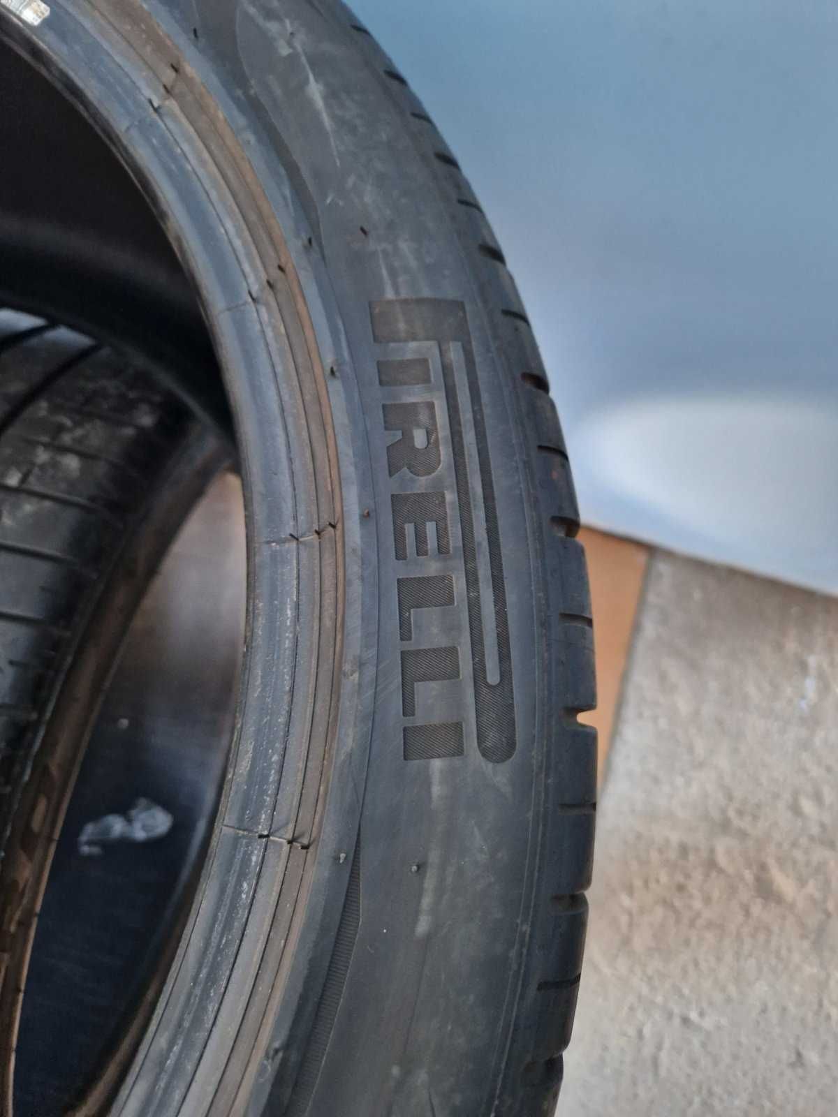 2 броя Pirelli R21 315/35/ летни гуми 
DOT0719