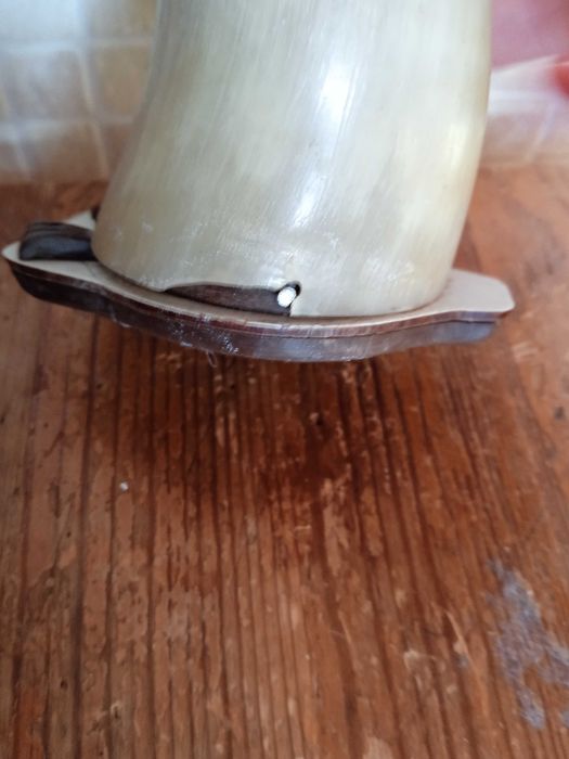 Фигура Пингвин от рог (14,5 см), ръчна изработка