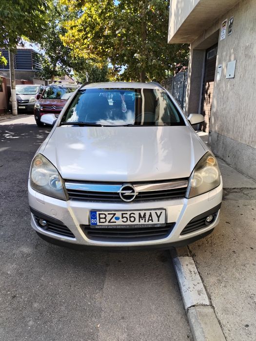 Vând Opel Astra H Combi, an 2006, motor 1.6 benzină


Vând Opel Astra