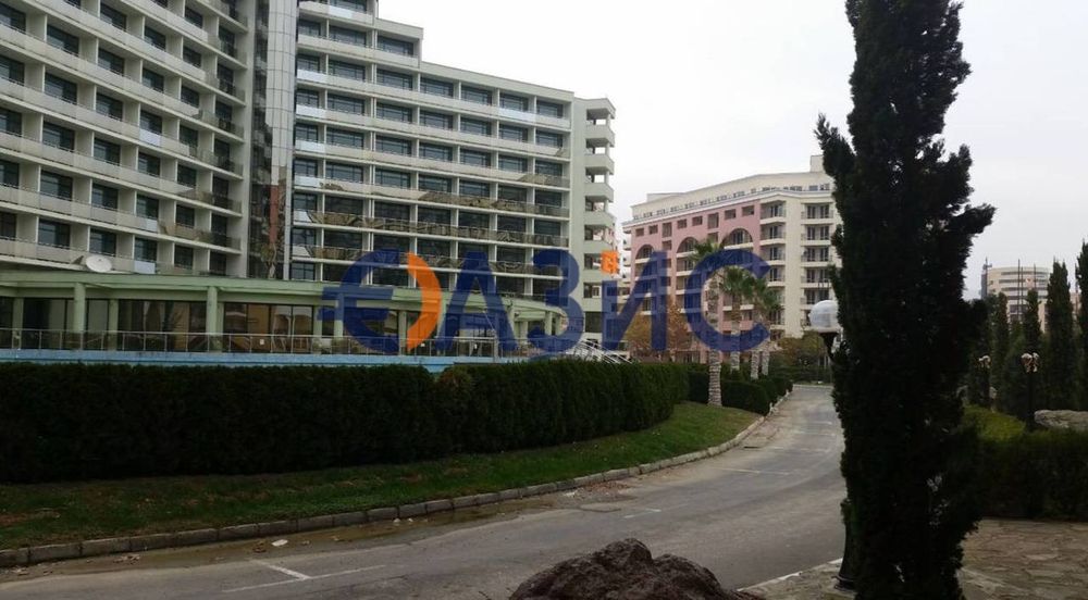 Продава се Заведение в к.к. Слънчев бряг - 60 кв.м за 1127 €/кв.м - Снимка #3