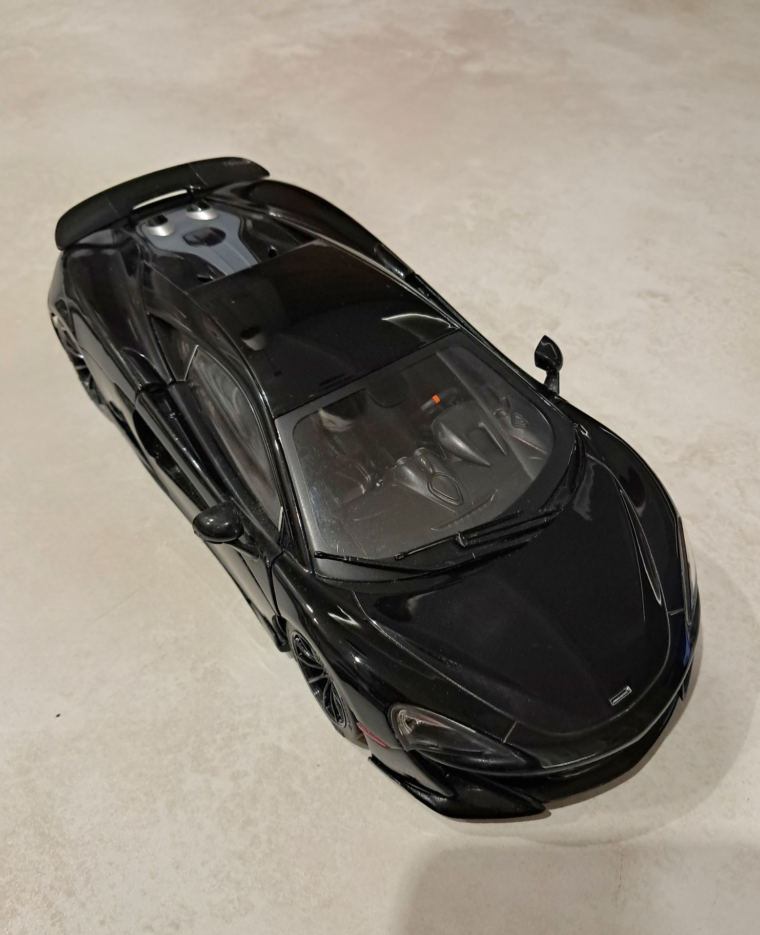 Метална количка McLaren 600LT черен 2018 г., 1:18