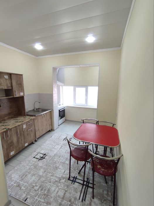 Oʻqiydigan va ishlaydigan qizlar uchun ijaraga xonadon.