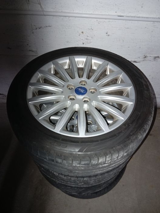 VÂND/SCHIMB roți 215/50/17, 5x108. Impecabile! Preț fix!