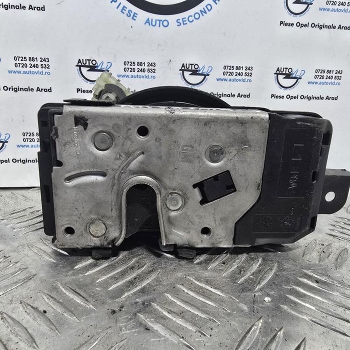 Broasca stanga fata Opel Zafira B Facelift