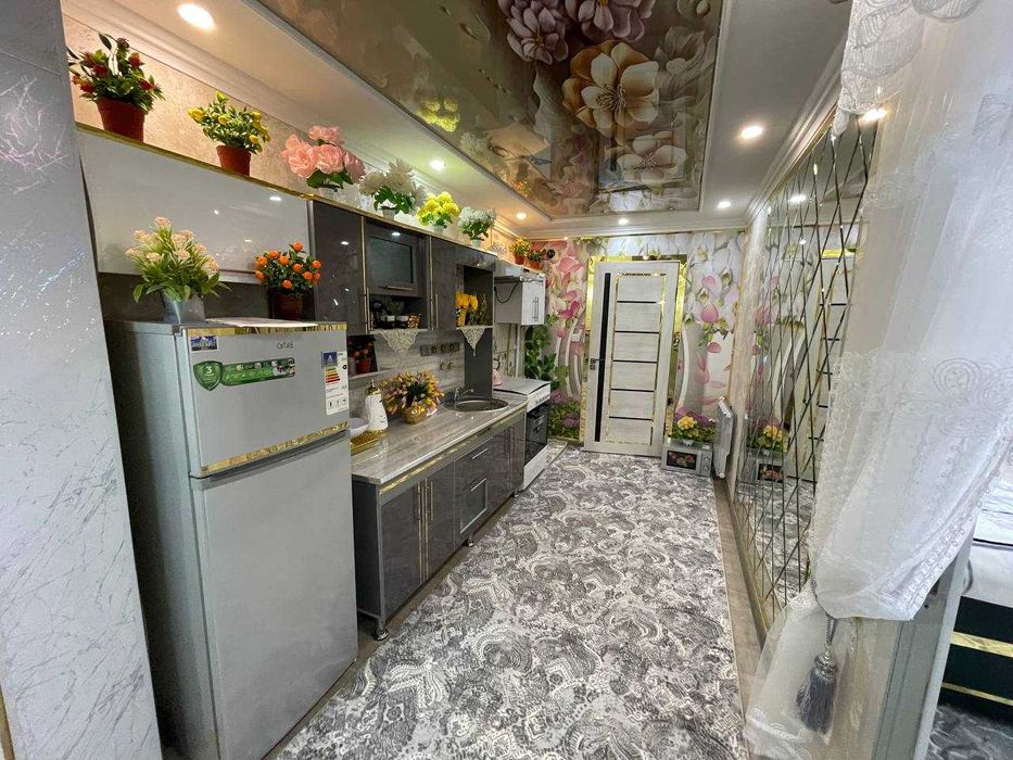 Срочно 2 хонали квартира сотилади №372