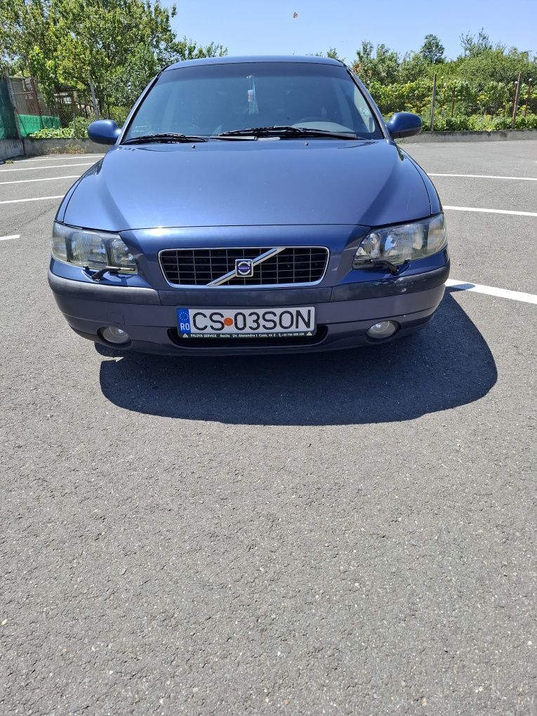Volvo s 60 2.4 benzi a 200cp awd