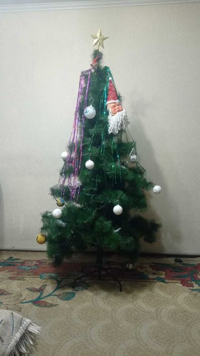 Ёлка, искусственная. Высота 150 см