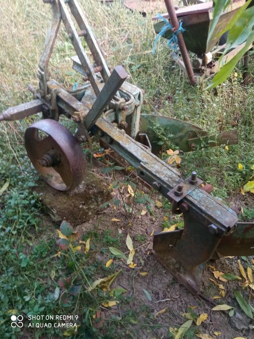 Utilaje agricole ,: plug ,disc ,cositoare rotativă , greblă , tractor