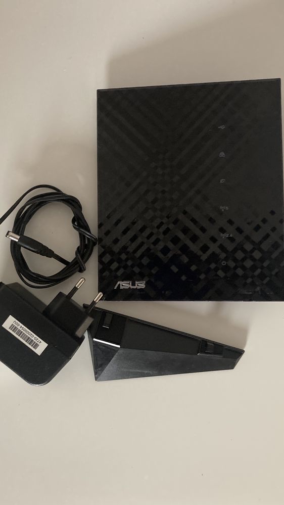 Router Asus RT 56U