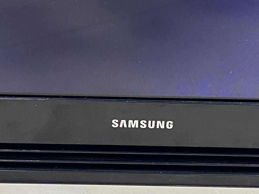Телевизор Samsung 49’, Smart tv приставка!