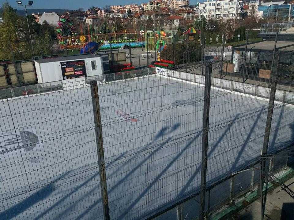отдавам под наем и продавам ледена пързалка / I rent and sell ice rink