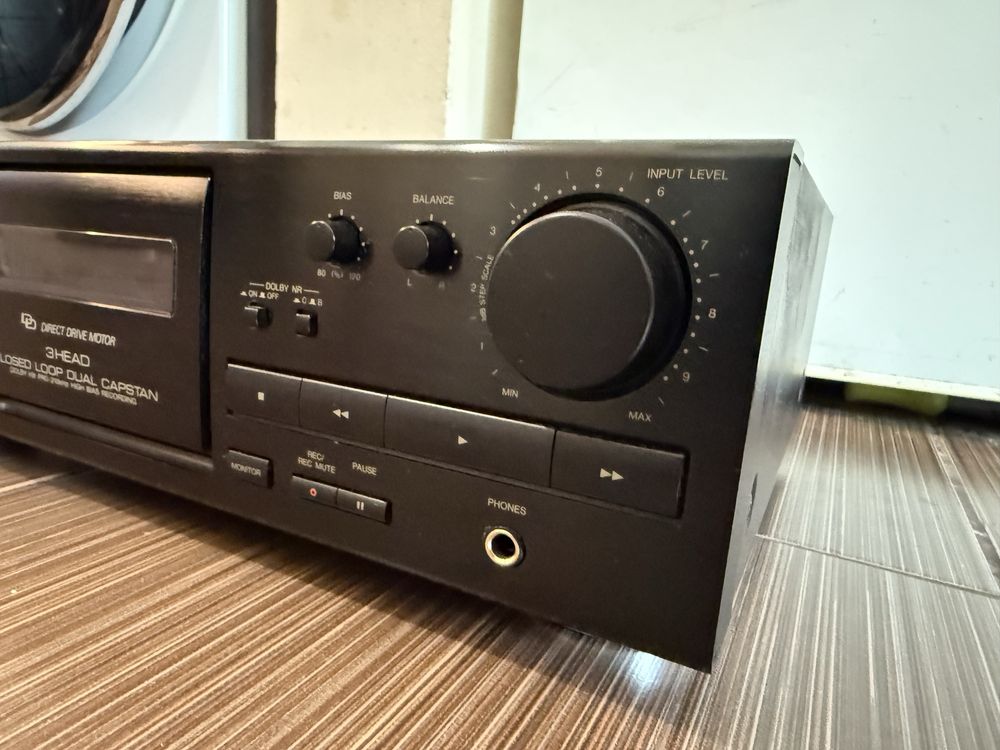 JVC TD-V562 3head Дек