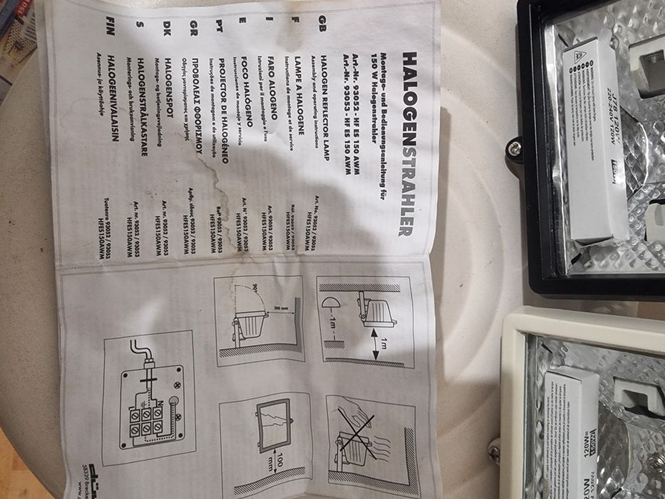 Proiector halogen 2 bucăți.  150 w.