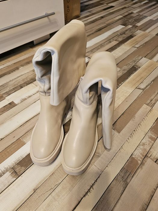 Cizme lungi din piele măsura 38 Reserved