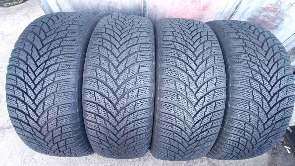 215/55/18 Firestone, dot22