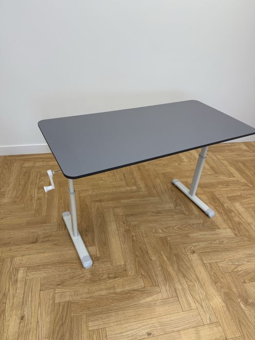 Растущий стол - для компьютера и учебы