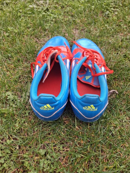 Ghete fotbal Adidas marmea 44