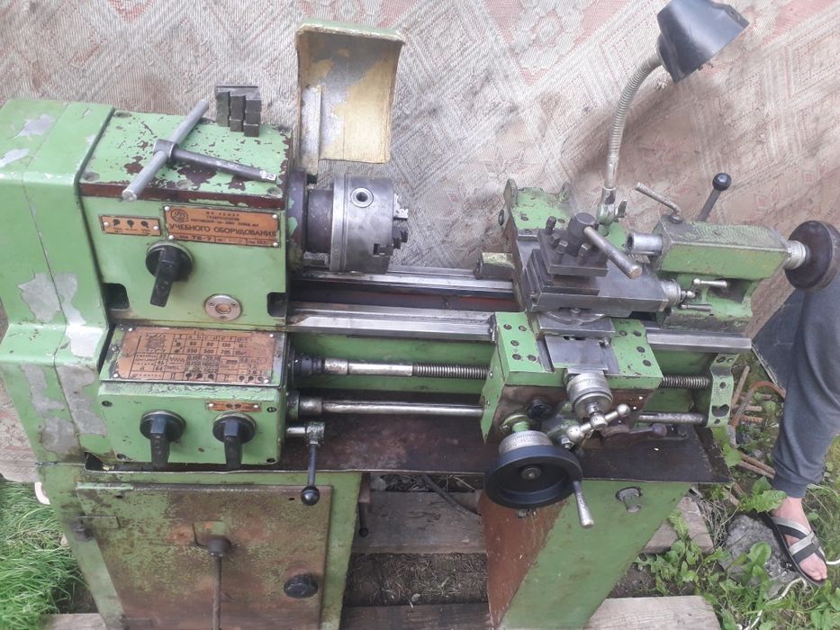 Токарный станок тв7