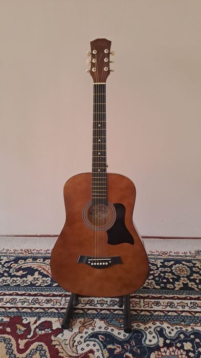 Гитара акустическая в хорошем состоянии