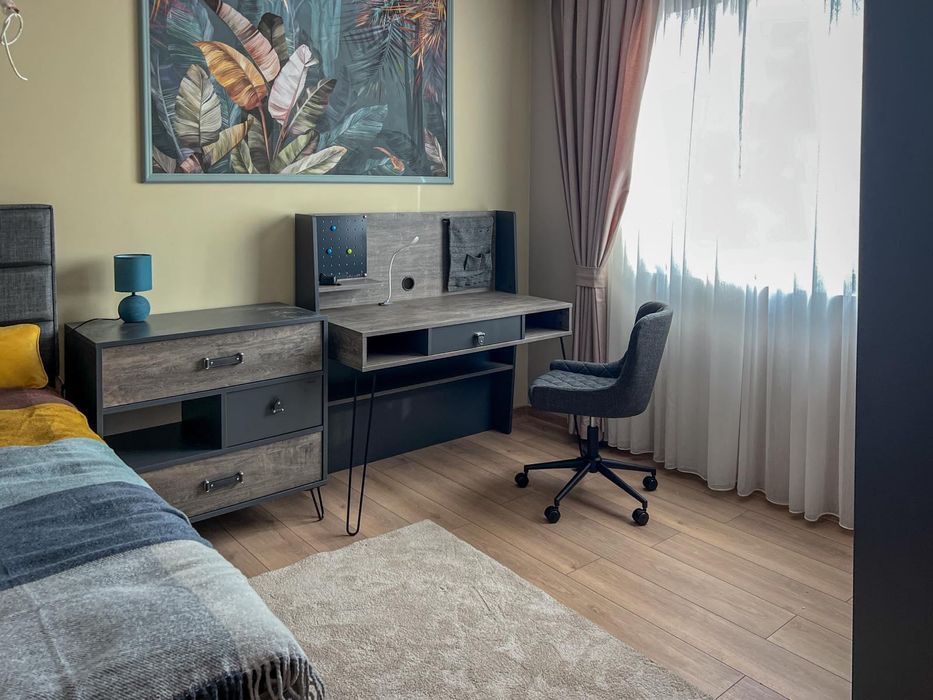 Дава се под наем Тристаен апартамент в Пловдив, Остромила - 120 кв.м за 850 € - Снимка #4