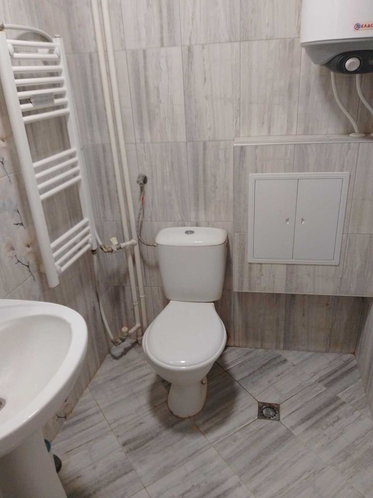Продава се Двустаен апартамент в с. Бели Лом, Област Разград - 78 кв.м за 1439 €/кв.м - Снимка #5