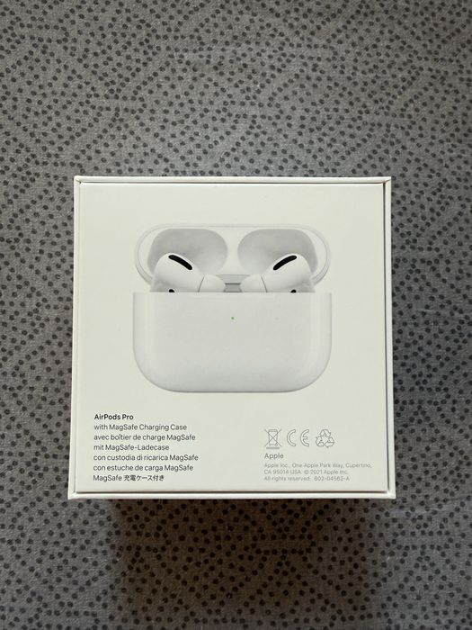 Продам AirPods Pro