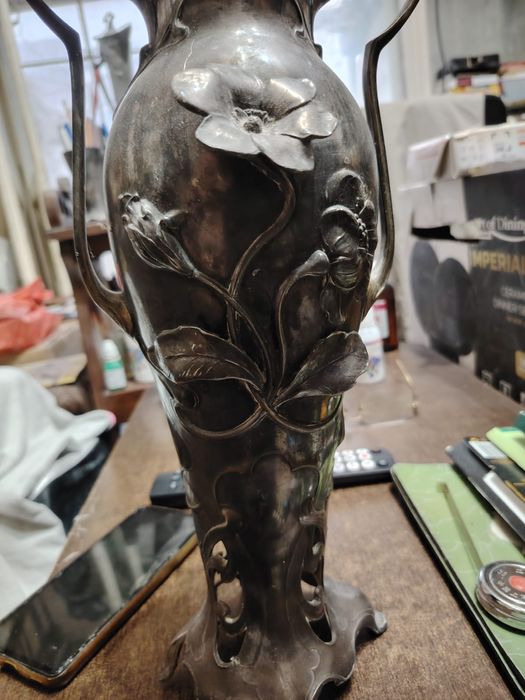 Vaza de metal art noveau,inceput de secol
