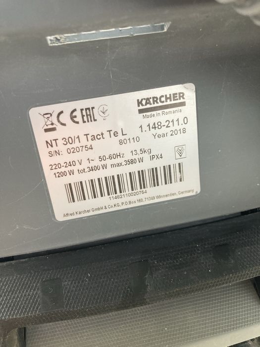 Aspirator profesional cu autoscuturare Karcher ( festool, bosch )