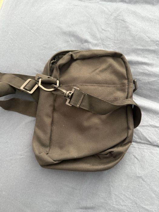 Geanta  crossbody Tenth