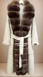 Palton casmir accesorizat cu blana naturala de vulpe
