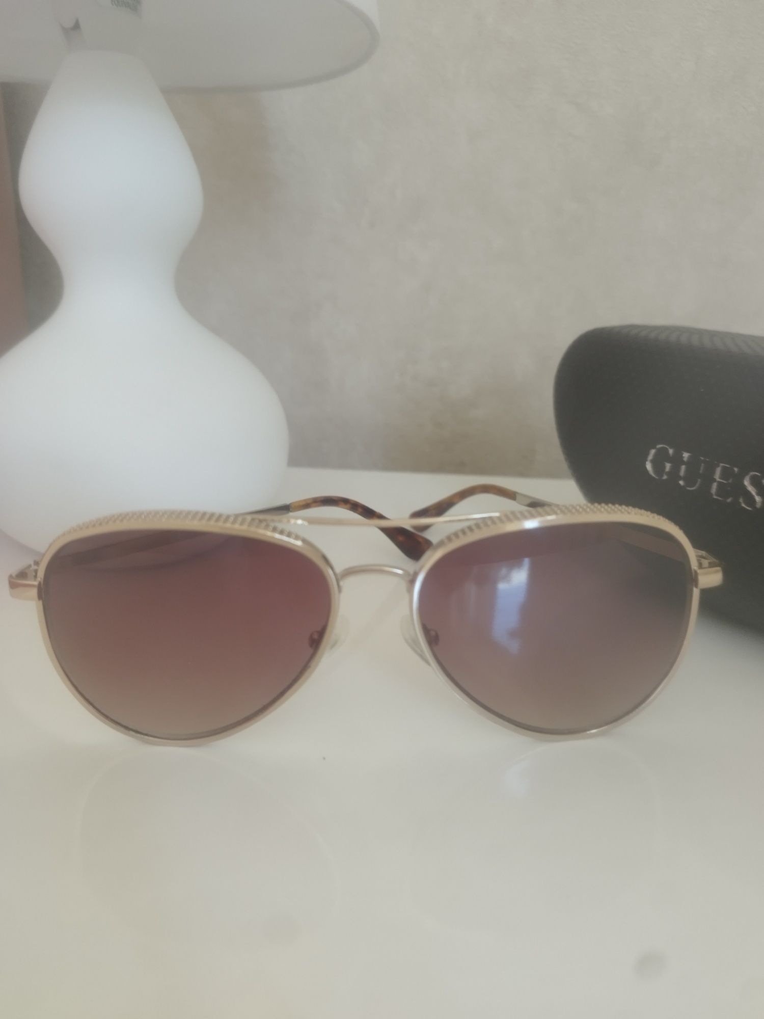 Слънчеви очила Guess
