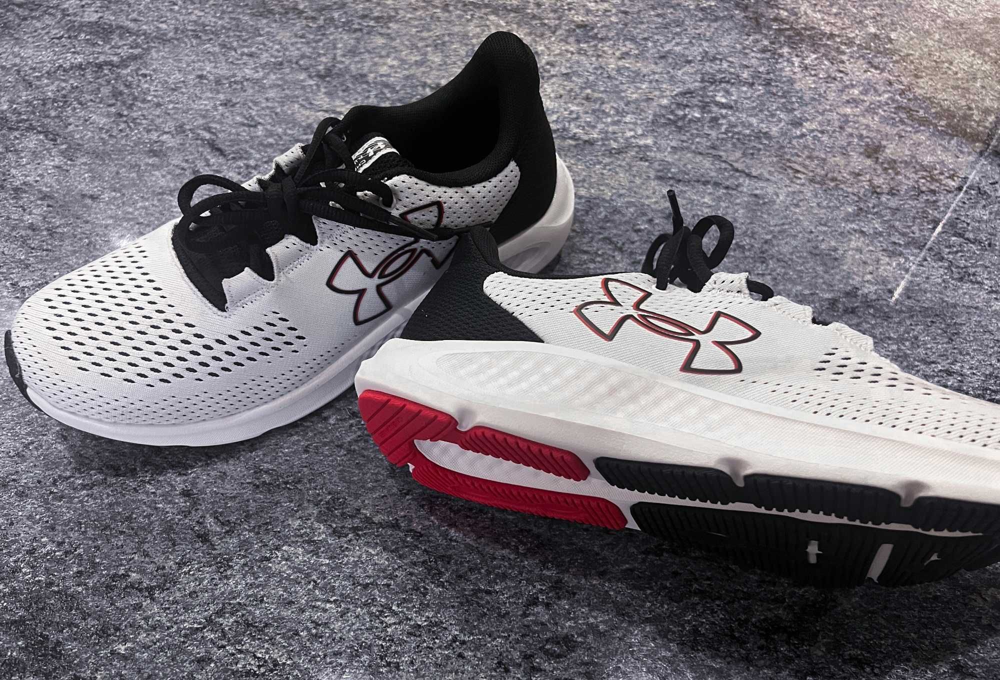 Маратонки Under Armour Charged Pursuit 3