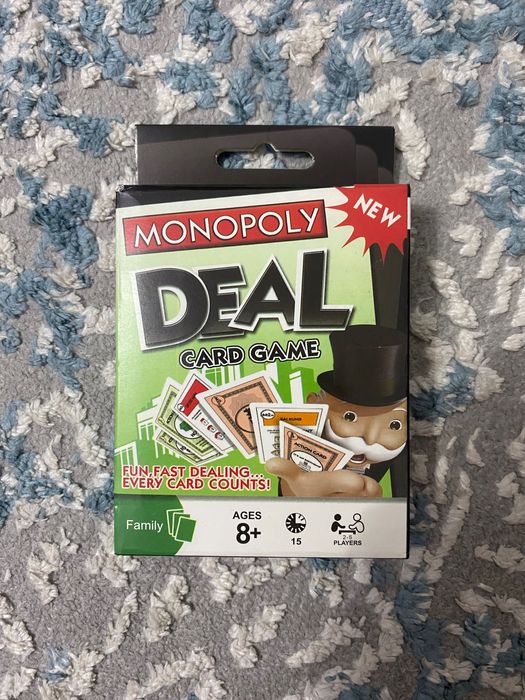 Игра настольная для двух до пяти человек 8+ можно и для семьи