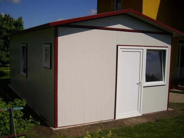 Casa, garaje auto pe structura metalica si panou sandwich termoizolant