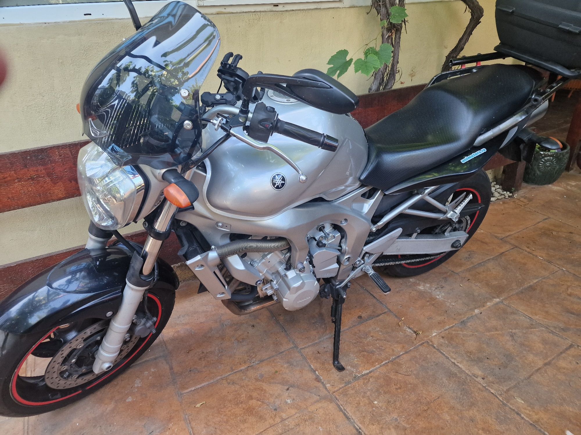 Yamaha fz6 s1 2004