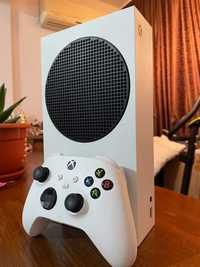 Xbox Series S + White Controller