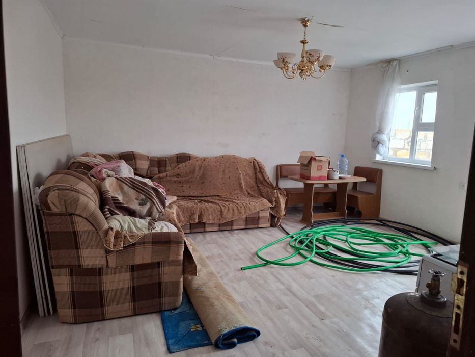 АКЖАР-1 екі бөлмелі жер уй сатылады,су,свет бар.ТЕЗ АРАДА САТЫЛАДЫ!