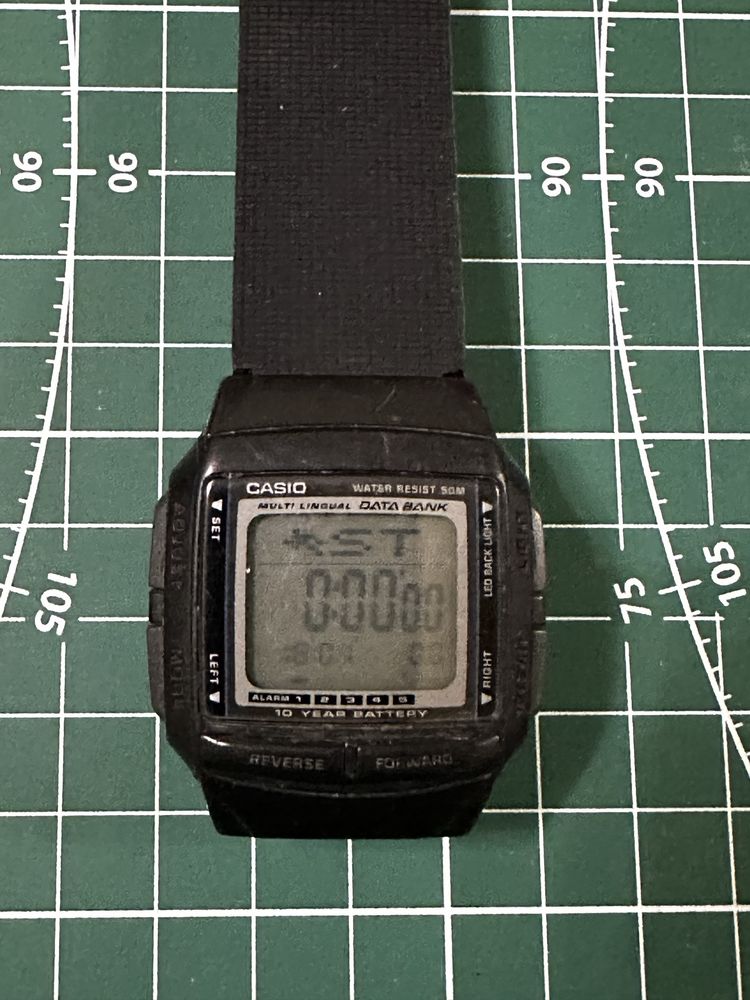 Casio soatlar sotiladi