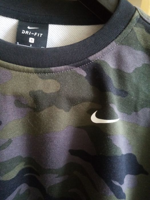 Nike дамски суичър