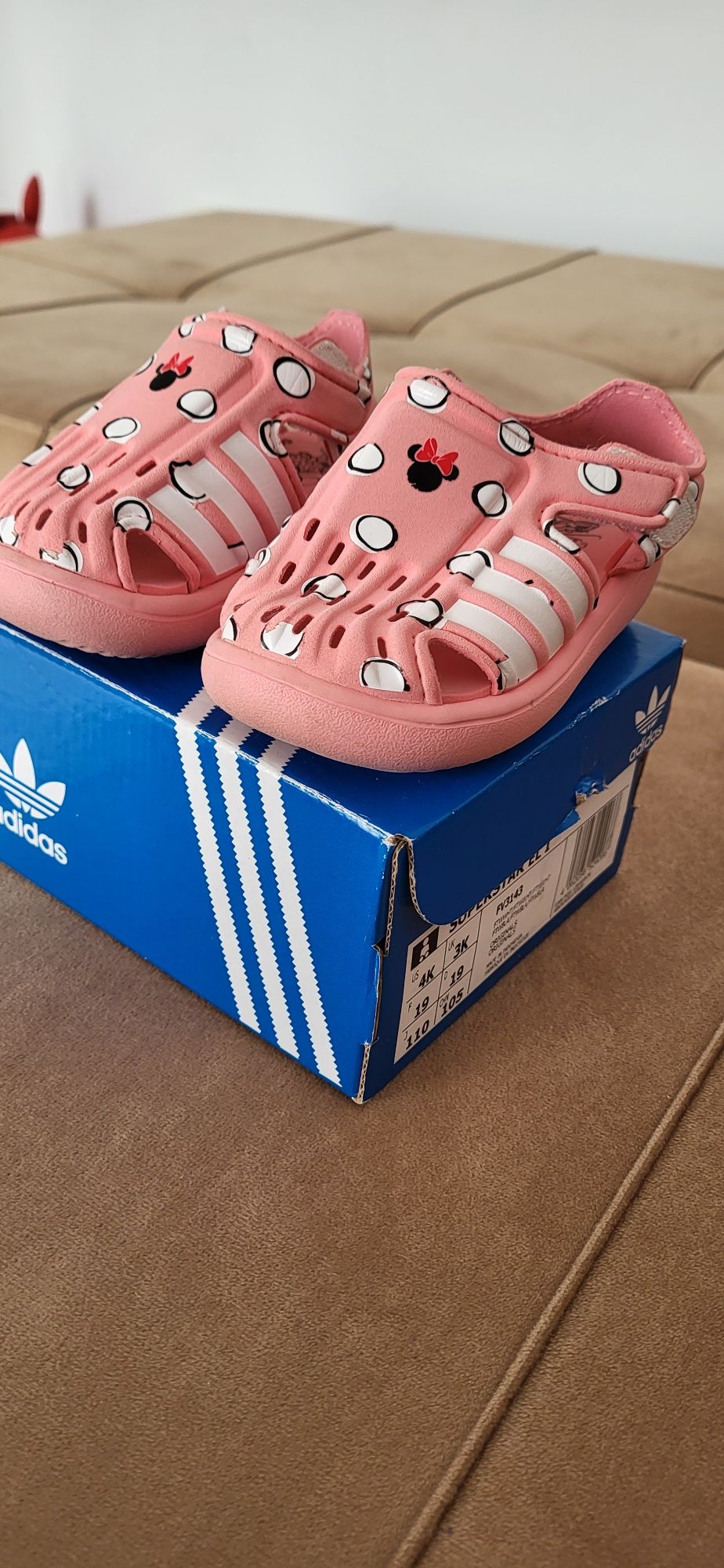 Vand sandale adidas minnie