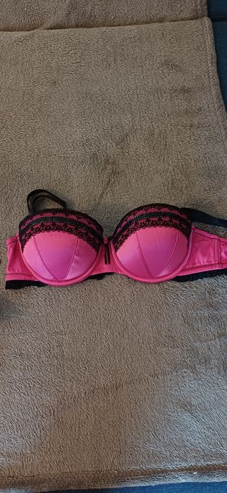 Lenjerie de damă nouă