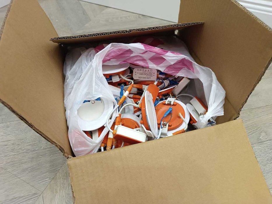 26 штук LED светильники, JD потолочный 6 ватт, 3000К